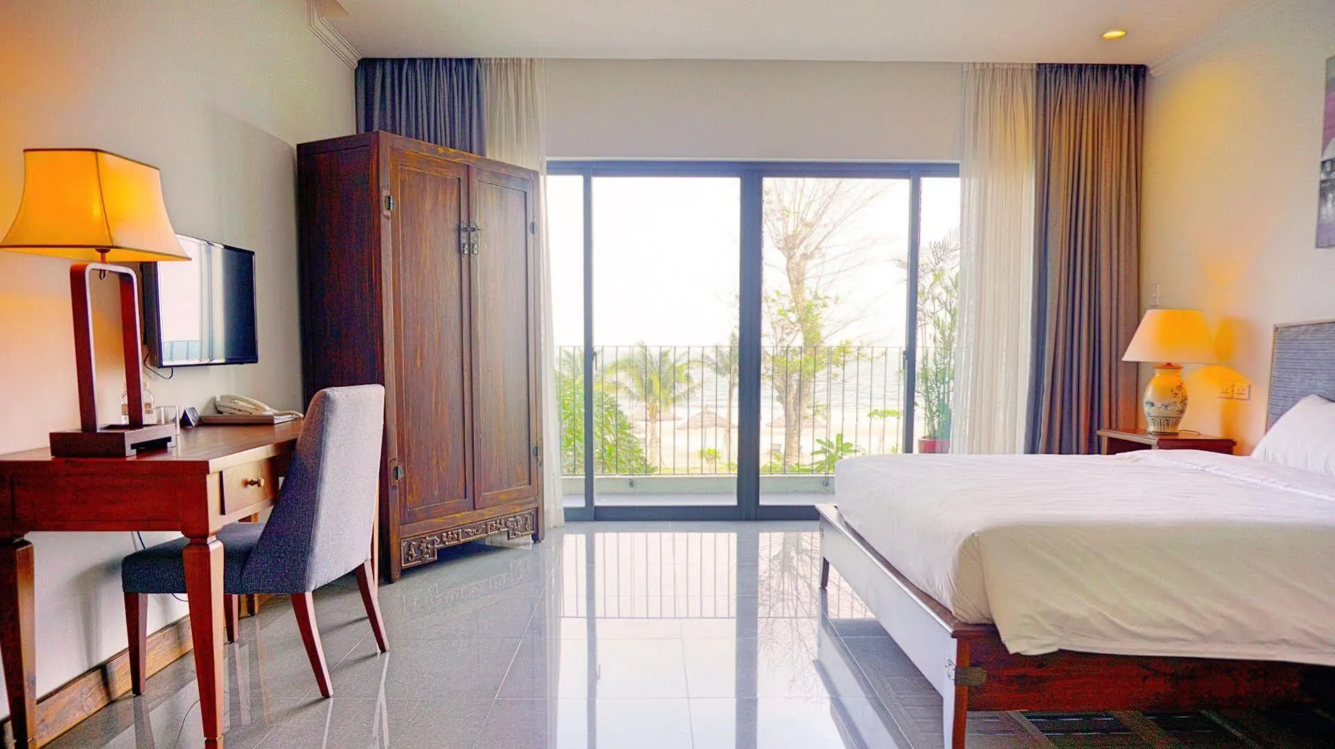 Ξενοδοχείο με διαμερίσματα Dan Oasis Hotel And Apartment Ντα Νανγκ