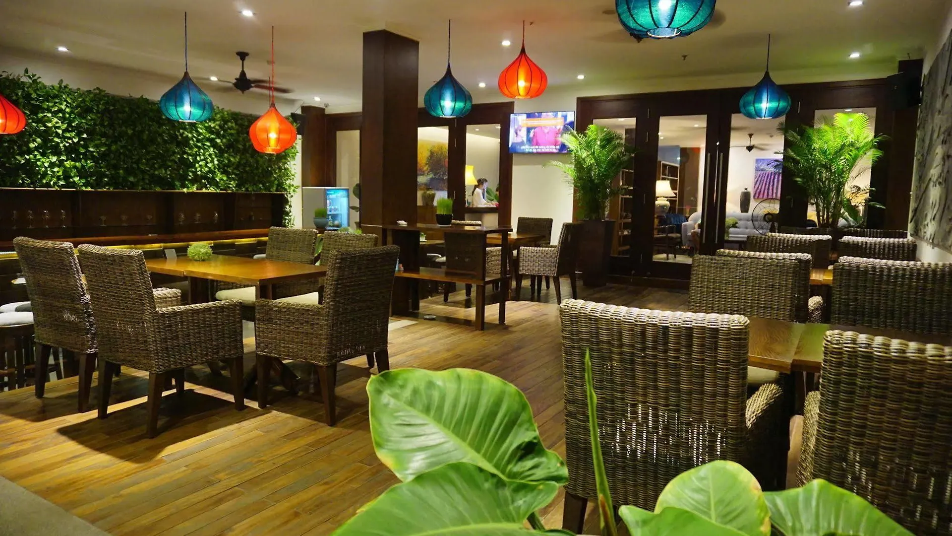 Ξενοδοχείο με διαμερίσματα Dan Oasis Hotel And Apartment Ντα Νανγκ